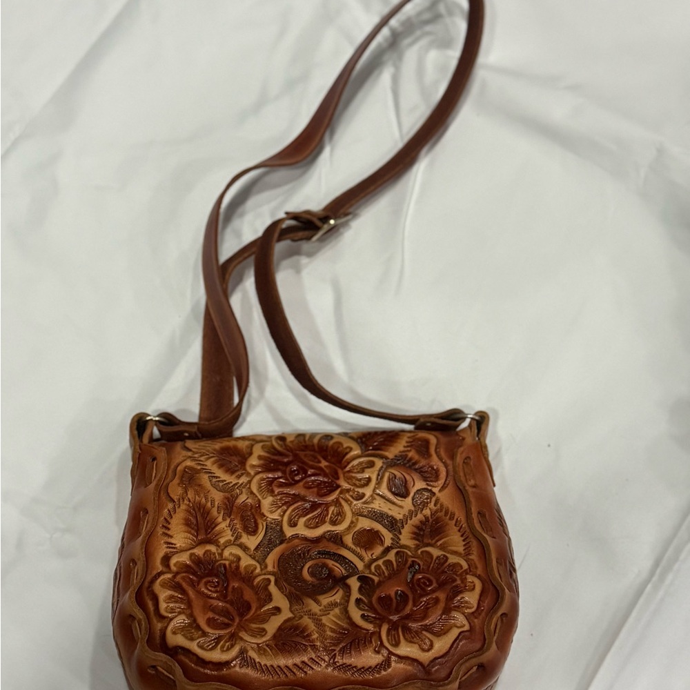 Elegant Brown Leather Floral Bag - Picture 2 of 2